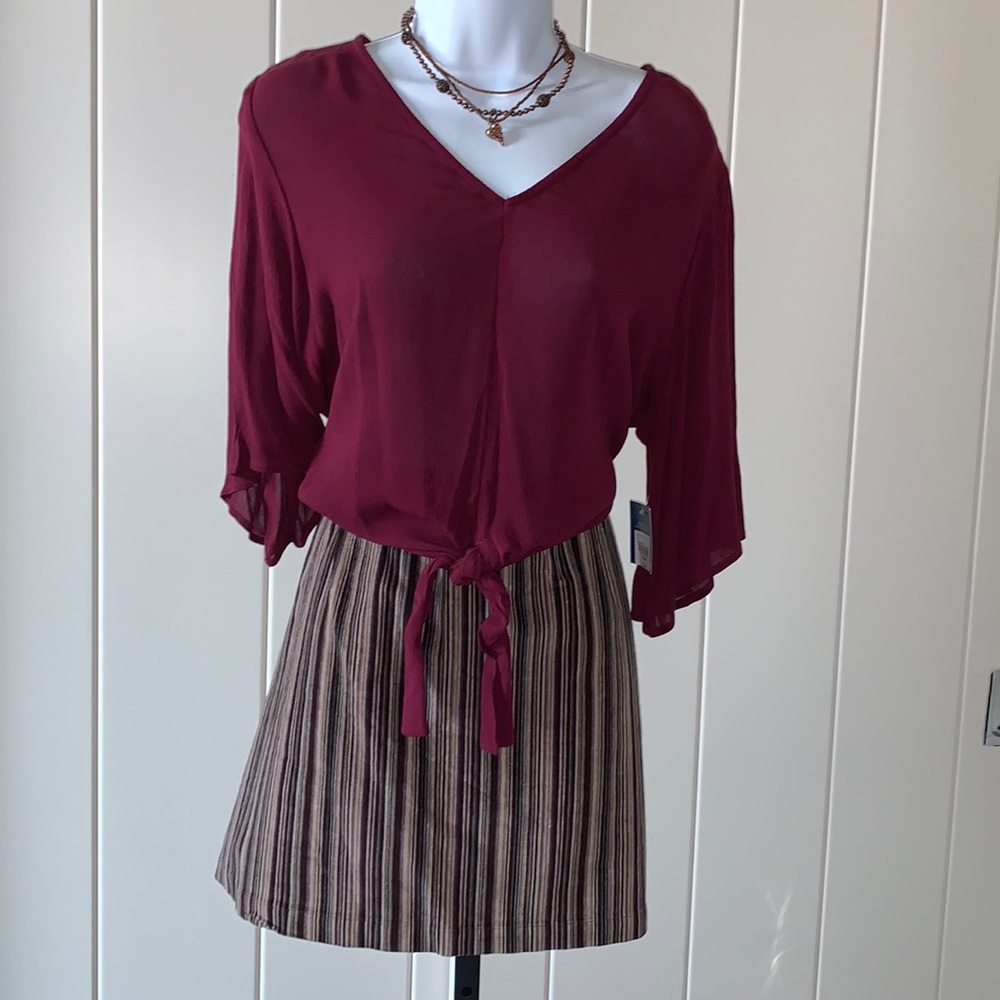 Arizona Juniors Burgundy long sleeves top